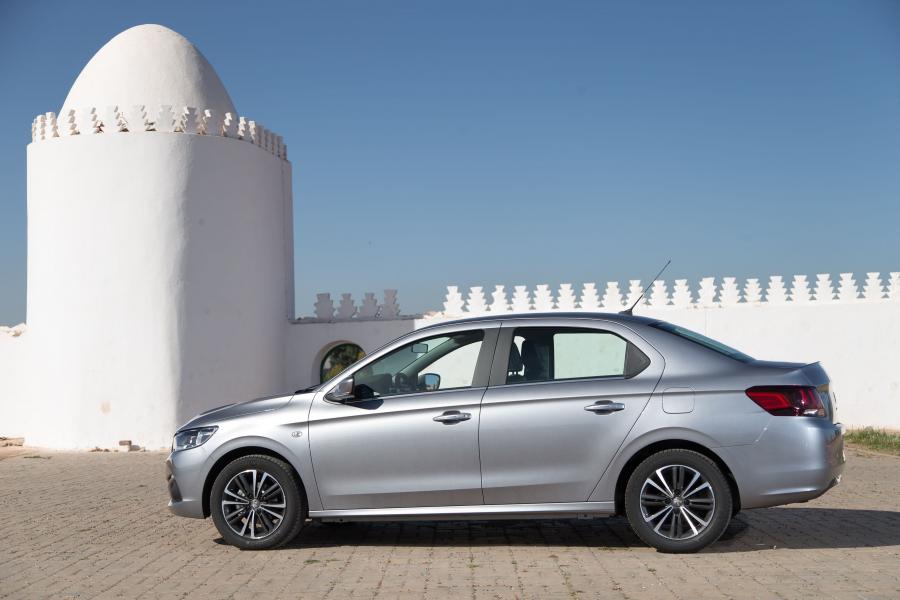  Peugeot 301 2016 года  (фото 12 из 40)